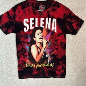 Selena T Shirt Size X Small Red